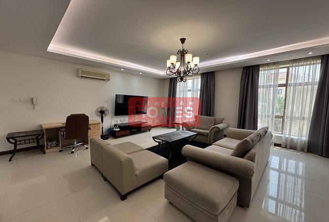 949243 - Property Image 2