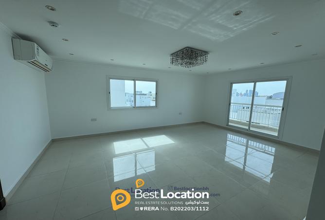 896545 - Property Image 2