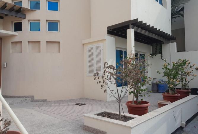 975819 - Property Main Image