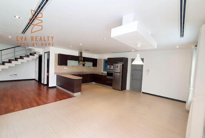 967734 - Property Image 3