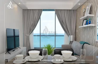 Living / Dining Room image for: Apartment - 1 Bedroom - 2 Bathrooms for sale in Durrat Marina - Durrat Al Bahrain - Southern Governorate, Image 1