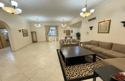 Apartment - 3 Bedrooms - 3 Bathrooms for rent in Tubli - Central Governorate