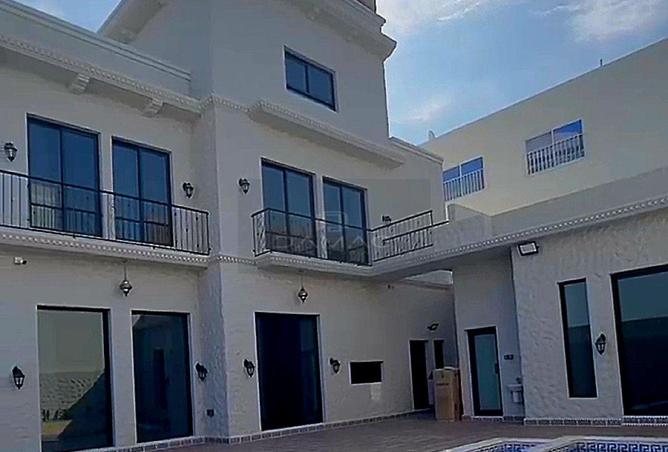 978126 - Property Image 2