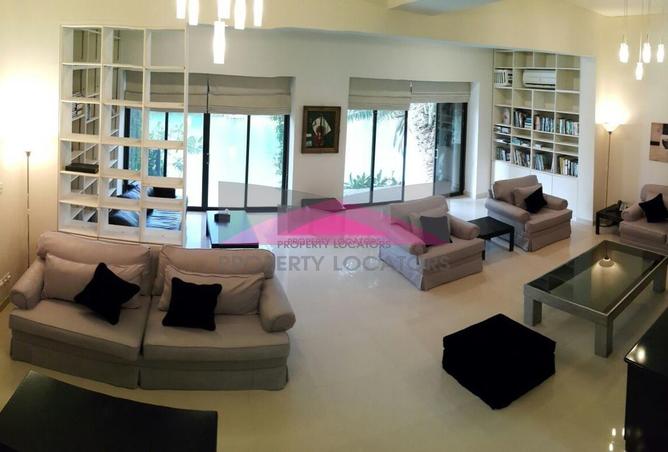 943399 - Property Image 2