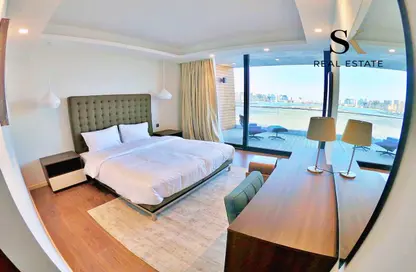 Room / Bedroom image for: Apartment - 1 Bedroom - 2 Bathrooms for rent in Essence of Dilmunia - Dilmunia Island - Muharraq Governorate, Image 1