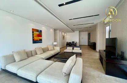 Apartment - 2 Bedrooms - 2 Bathrooms for rent in Sanabis - Manama - Capital Governorate