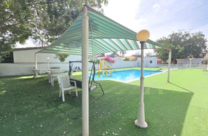 Compound - 4 Bedrooms - 4 Bathrooms for rent in Jannusan - Northern Governorate