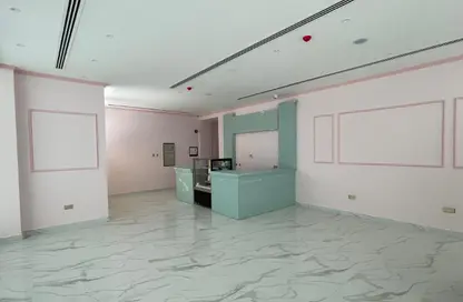 متجر - استوديو - 4 حمامات للبيع في العدلية - المنامة - محافظة العاصمة