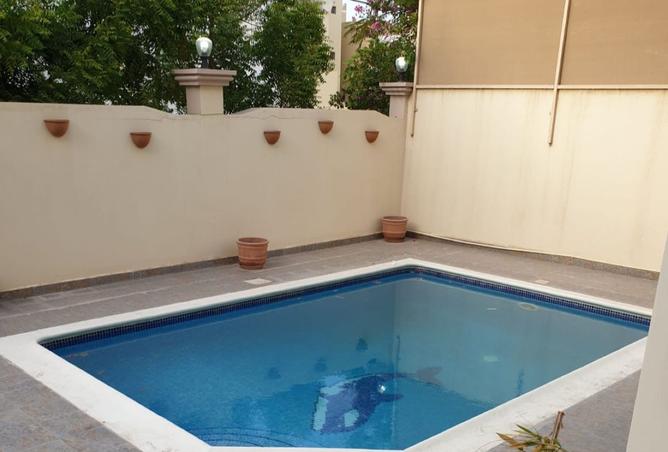 983315 - Property Image 2