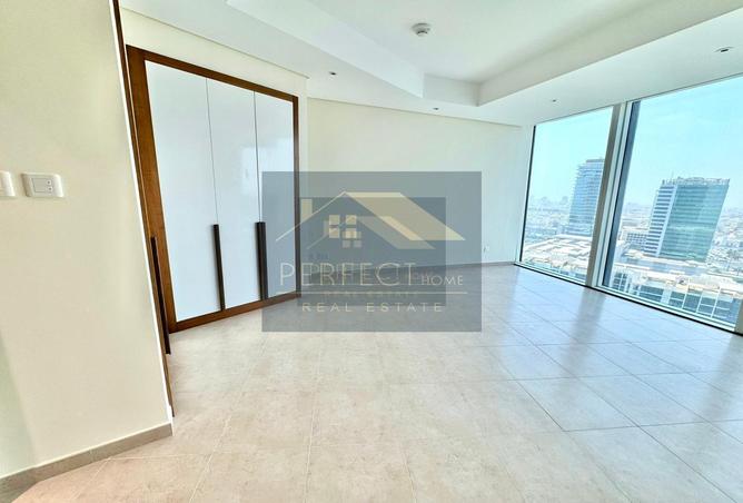 913568 - Property Image 2