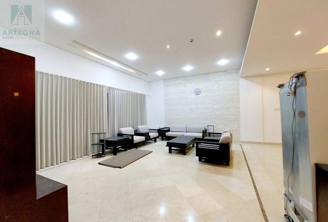 984813 - Property Image 2