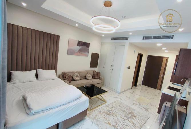 992108 - Property Image 2