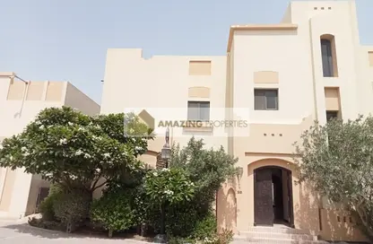 Villa - 5 Bedrooms - 5 Bathrooms for rent in Janabiya - Northern Governorate