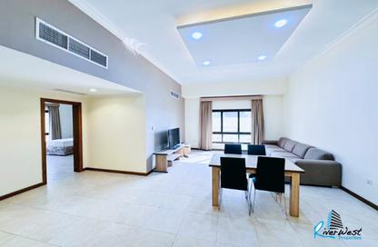 Apartment - 2 Bedrooms - 3 Bathrooms for rent in Al Juffair - Capital Governorate
