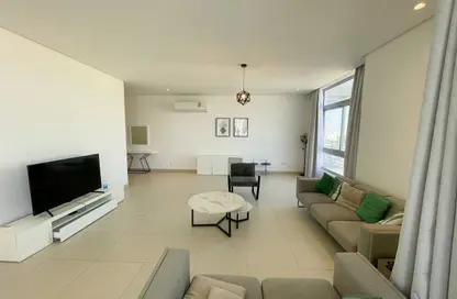 Apartment - 3 Bedrooms - 3 Bathrooms for rent in Mahooz - Manama - Capital Governorate