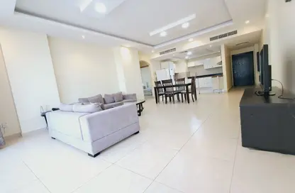 Apartment - 2 Bedrooms - 2 Bathrooms for rent in Al Juffair - Capital Governorate