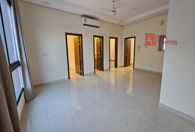 982975 - Property Image 2