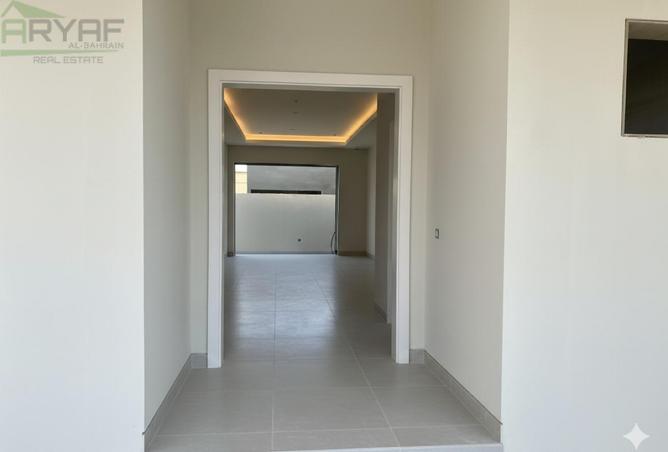 960349 - Property Image 3