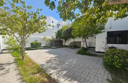 Villa - 3 Bedrooms - 4 Bathrooms for rent in Galali - Muharraq Governorate