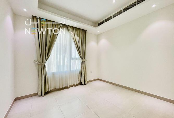 958103 - Property Image 2