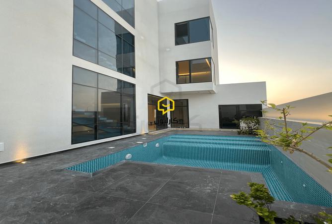 830930 - Property Image 3