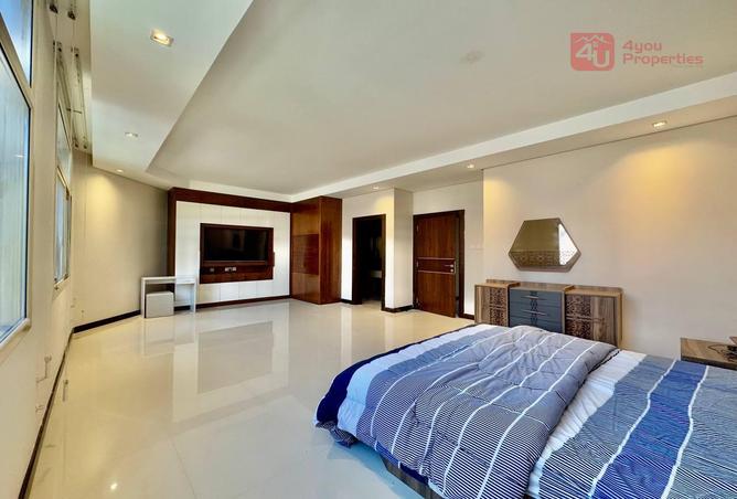 953468 - Property Image 2