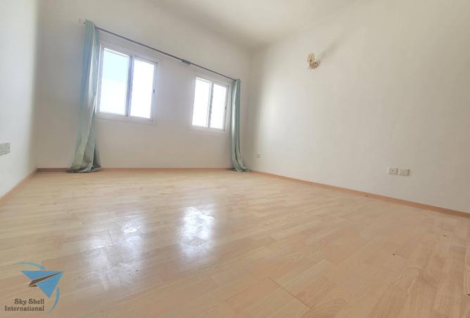 960441 - Property Image 3