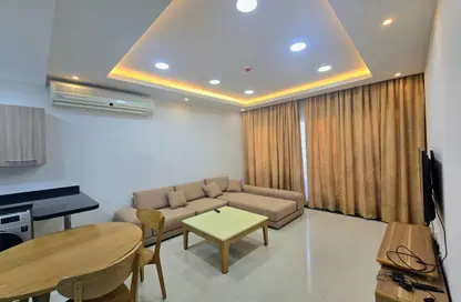 Apartment - 1 Bedroom - 2 Bathrooms for rent in Busaiteen - Muharraq Governorate