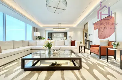 Apartment - 3 Bedrooms - 5 Bathrooms for rent in Bahrain Bay - Capital Governorate