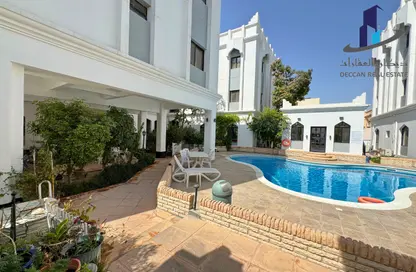 Apartment - 2 Bedrooms - 2 Bathrooms for rent in Zinj - Manama - Capital Governorate