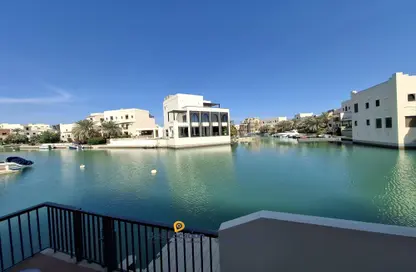 فيلا - 3 غرف نوم - 3 حمامات للايجار في مدينة المرسى - أمواج - المحرق