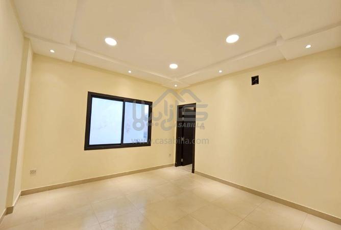 982883 - Property Image 2