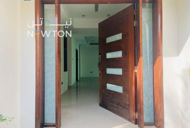 986194 - Property Image 2