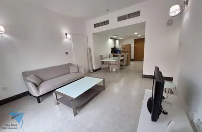 Apartment - 1 Bedroom - 2 Bathrooms for rent in Al Juffair - Capital Governorate