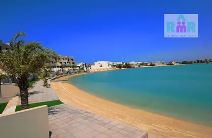 Villa - 5 Bedrooms - 6 Bathrooms for sale in Najma - Amwaj Islands - Muharraq Governorate