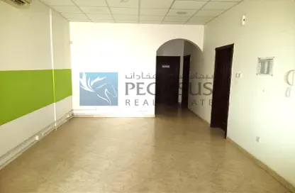 Office Space - Studio - 2 Bathrooms for rent in Zinj - Manama - Capital Governorate