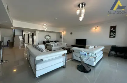 Duplex - 3 Bedrooms - 3 Bathrooms for rent in Tala Island - Amwaj Islands - Muharraq Governorate