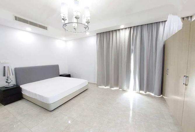 955323 - Property Image 2