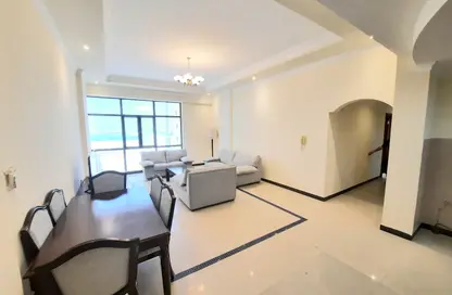 Apartment - 3 Bedrooms - 3 Bathrooms for rent in Al Juffair - Capital Governorate