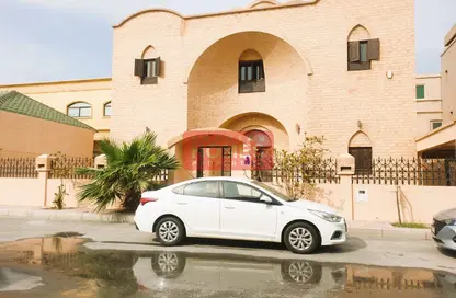 Villa - 4 Bedrooms - 4 Bathrooms for rent in Tubli - Central Governorate