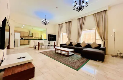 Apartment - 2 Bedrooms - 2 Bathrooms for rent in Al Juffair - Capital Governorate