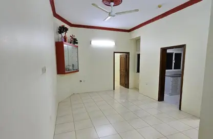 Apartment - 2 Bedrooms - 2 Bathrooms for rent in Manama - Capital Governorate