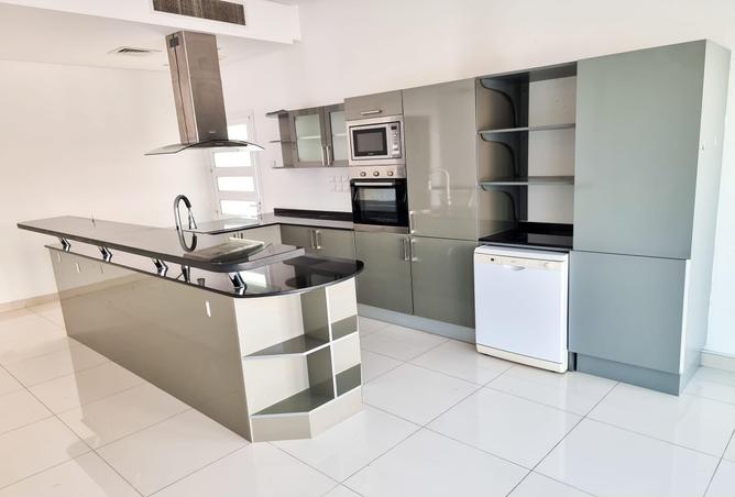 976023 - Property Image 3