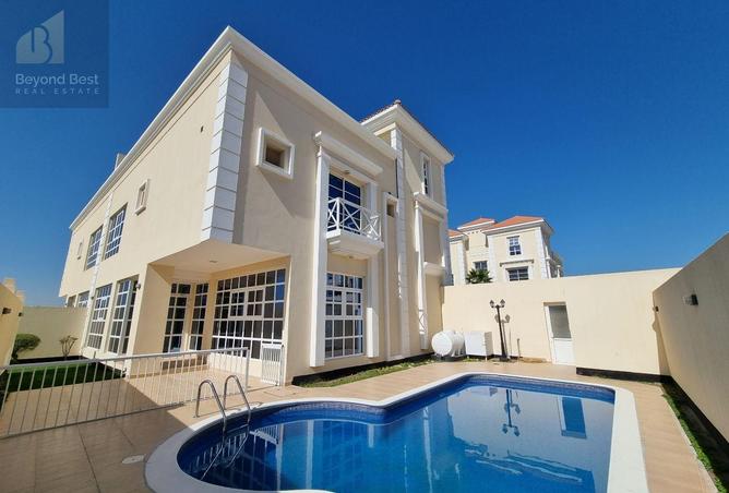 954071 - Property Image 2
