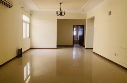 Apartment - 2 Bedrooms - 2 Bathrooms for rent in Tubli - Central Governorate