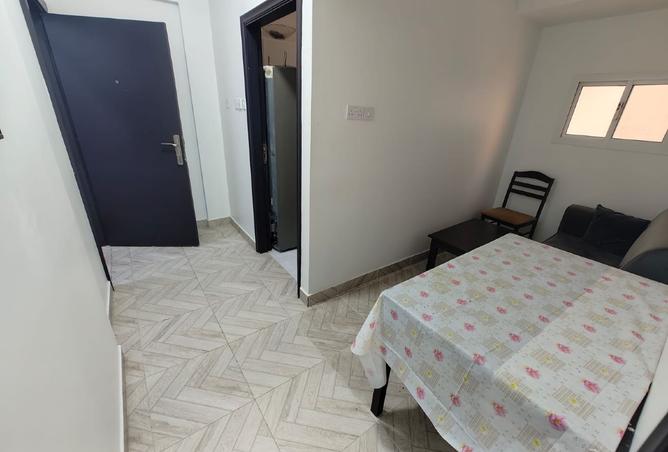 958782 - Property Image 2