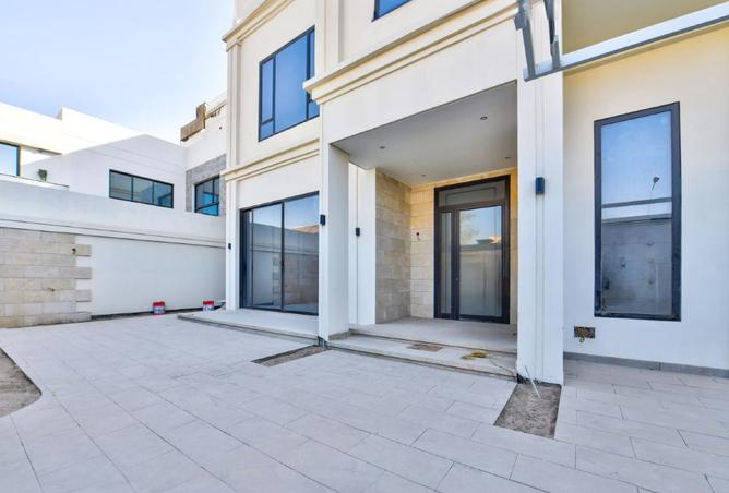 962238 - Property Image 3