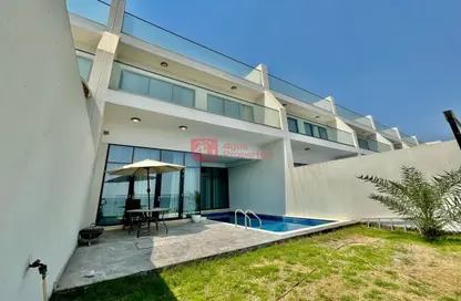 Villa - 4 Bedrooms - 4 Bathrooms for rent in Tubli - Central Governorate