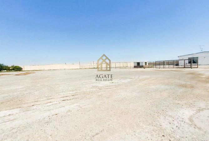 981696 - Property Image 3