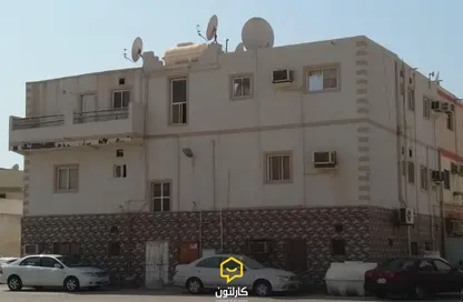Whole Building - 7+ Bedrooms - 7+ Bathrooms for sale in Al Markh - Northern Governorate